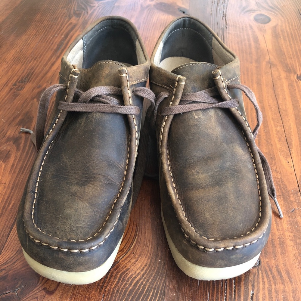 Clarks wallabee